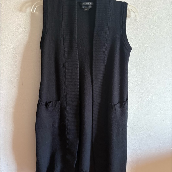 Tahari Sweaters - Tahari Black Merino Wool Vest